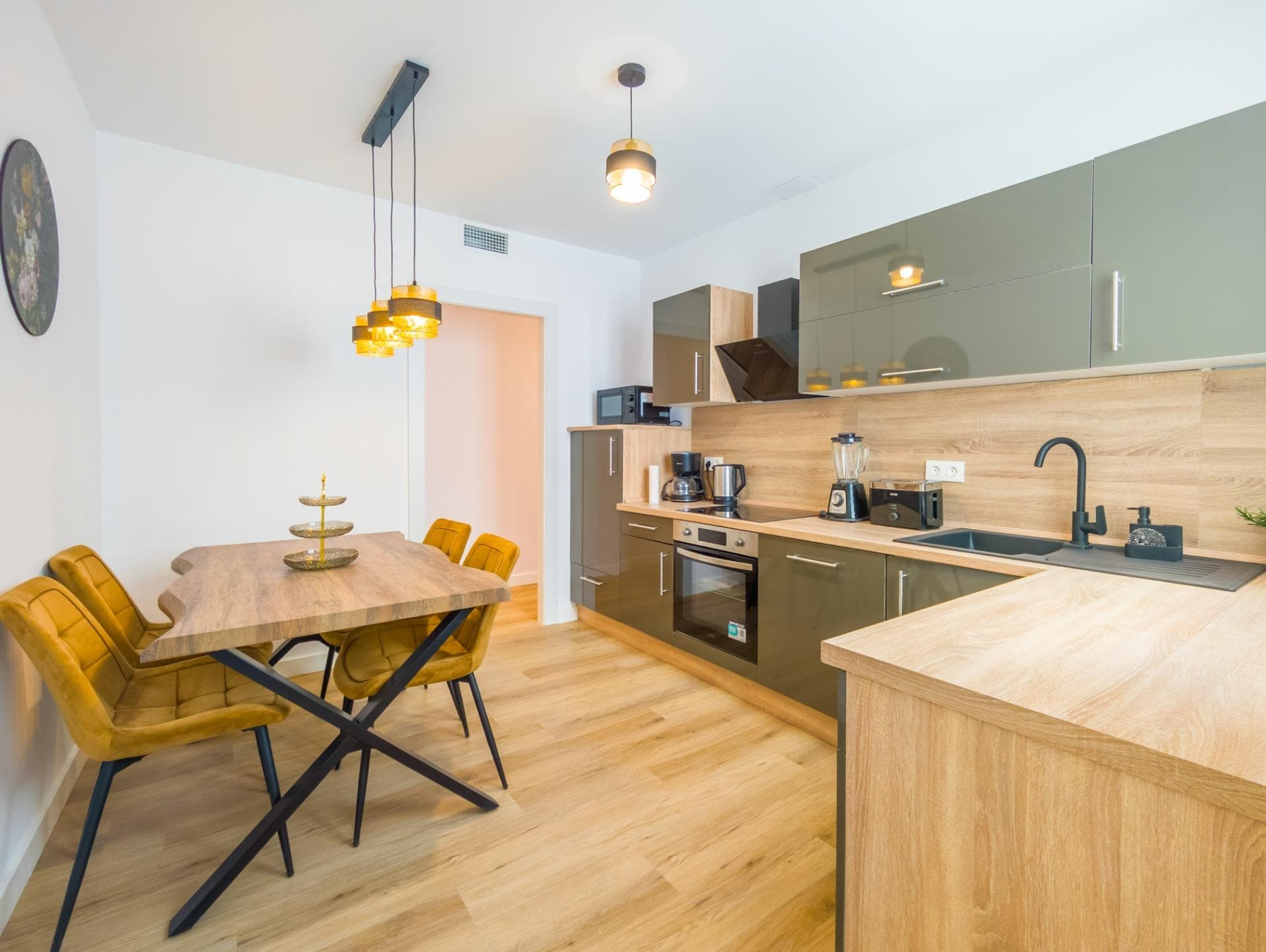 Penthouse 3-Bedroom  Just 50m from Playa del Cura