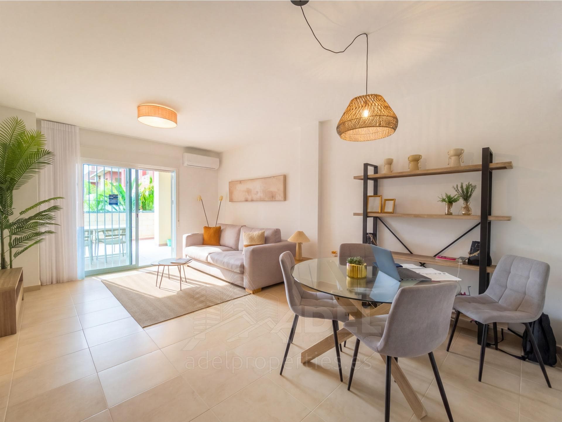 New Apartment with a Spacious Terrace, Ready to Move In 2