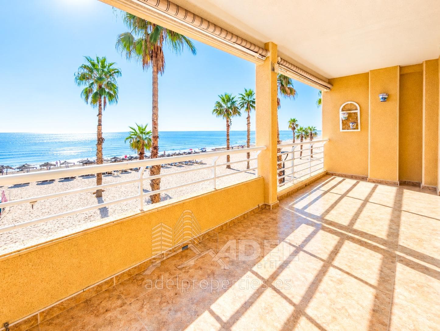 Beachfront apartment in La Mata with sea views and garage