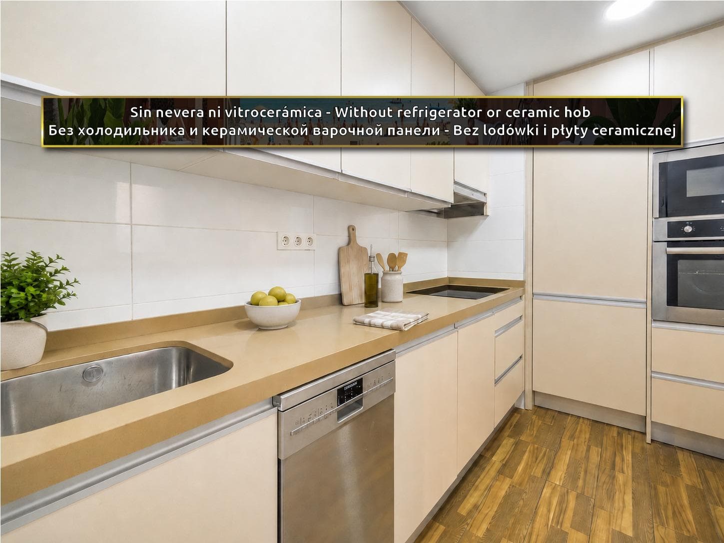 Apartment with Garage Parking Space, Torrevieja 2